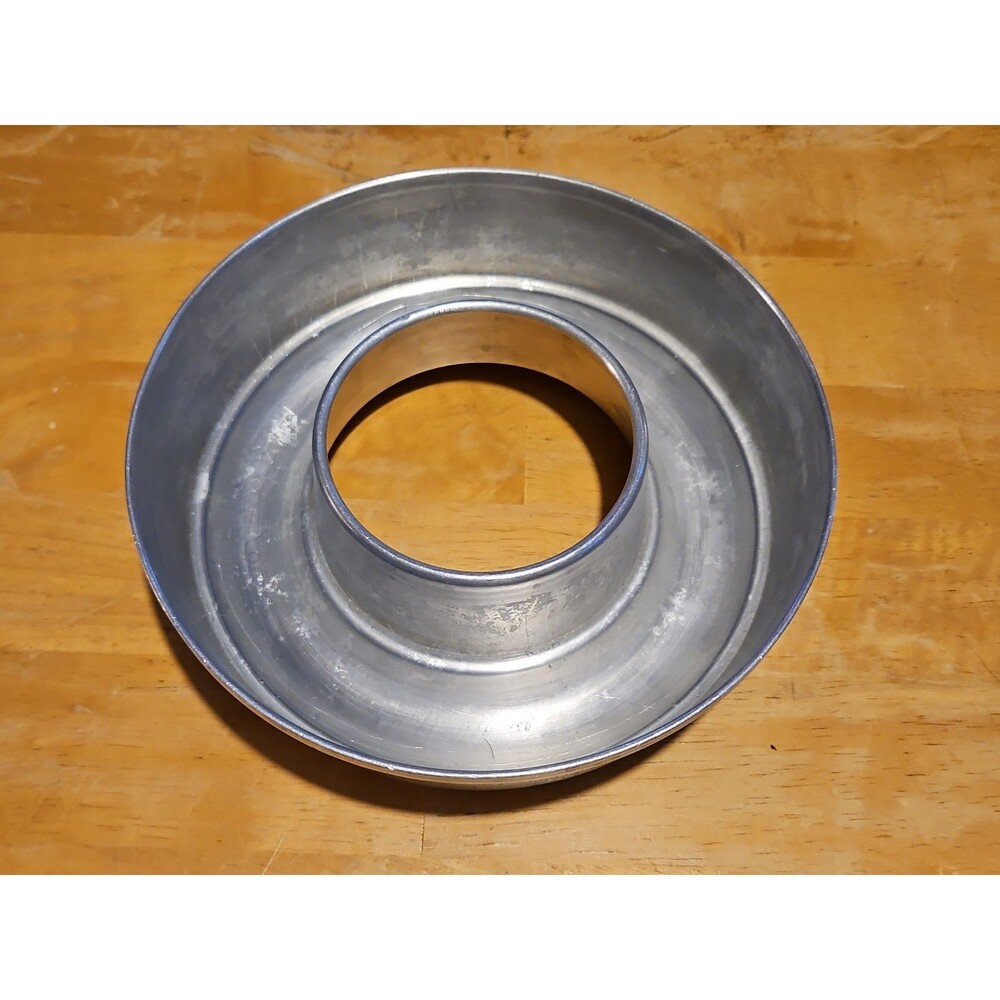 Vintage Mirro Aluminum Jello Ring Mold Cake Pan M-0728 4 1/2 Cup USA